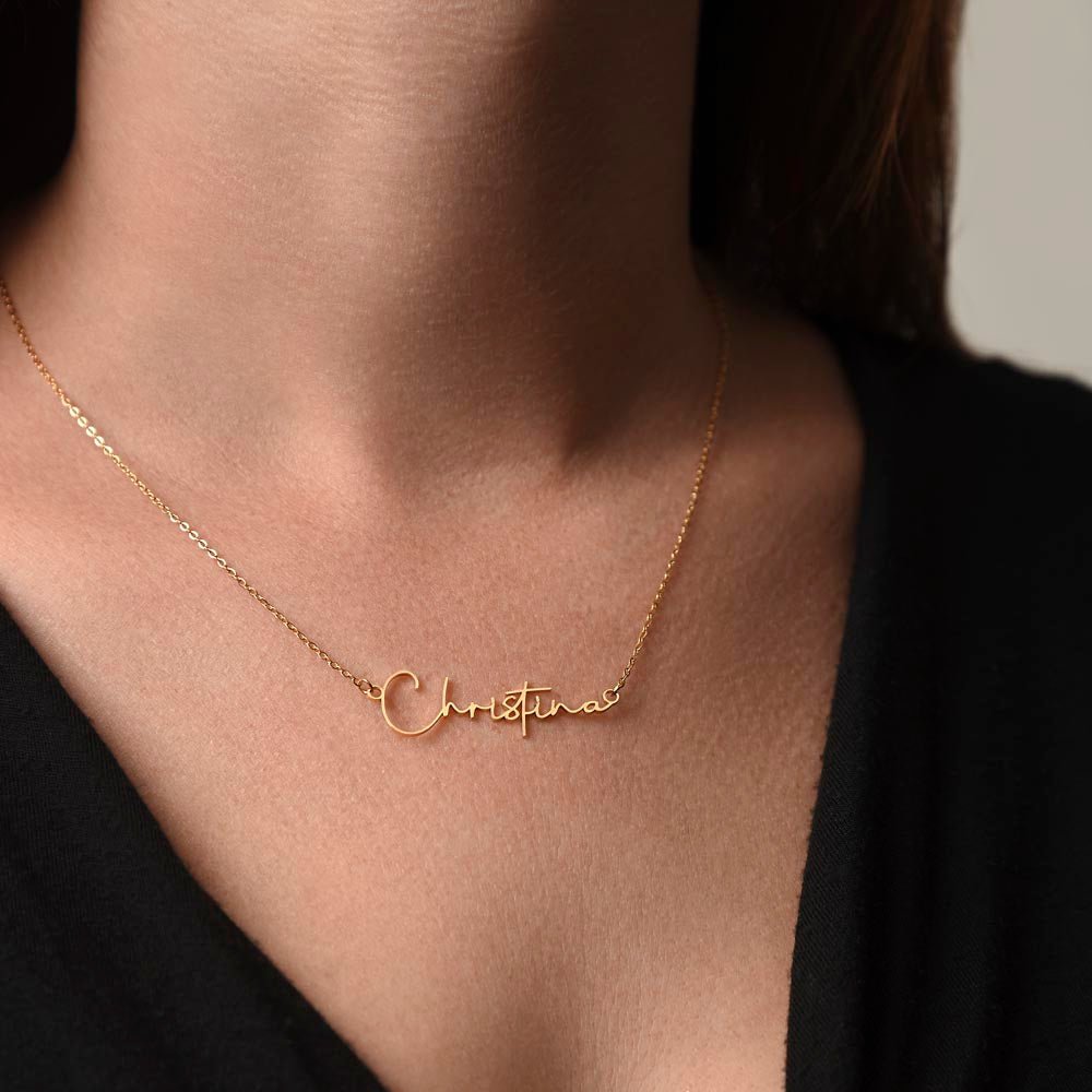 Personalized Name Necklace in Elegant Script - š Jewelry Gift from Mom - TheBestGiftPlace